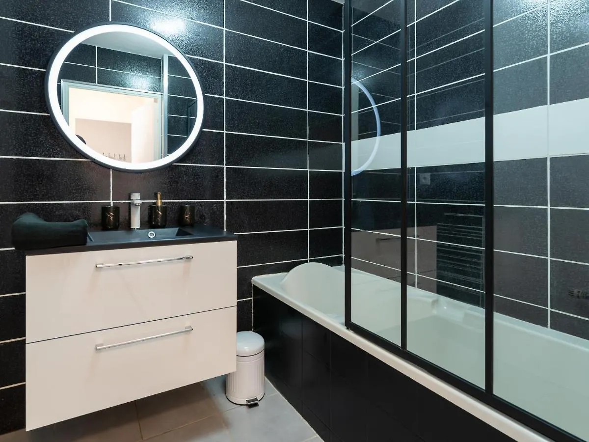 Le Stella - Hypercentre Garage Gratuit Wifi Netflix Amazon Prime Proche Parc Tete D'Or Apartment Villeurbanne
